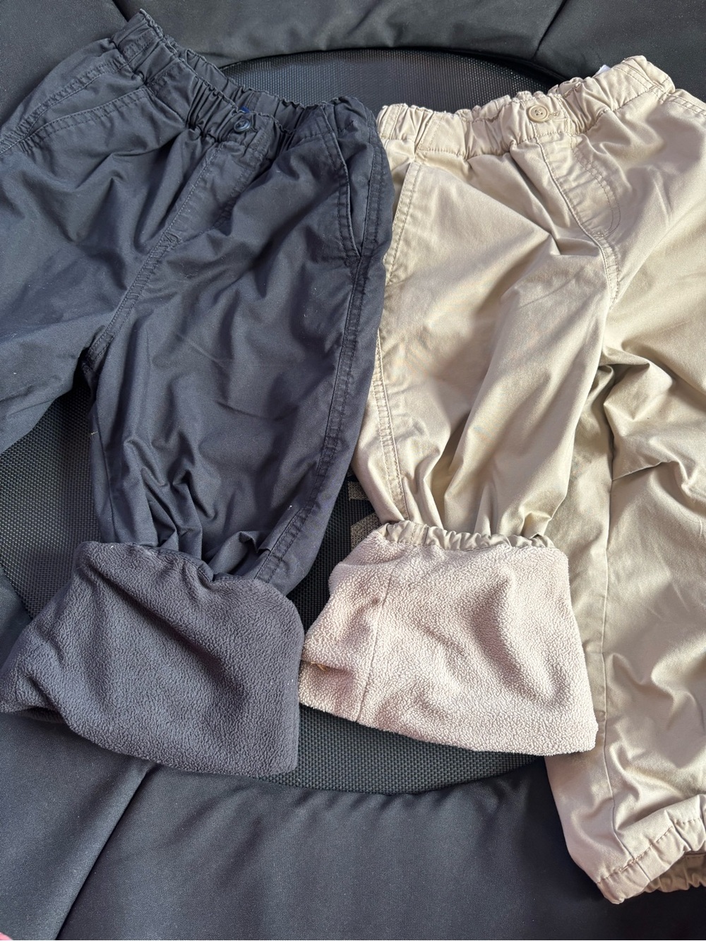 Uniqlo Kids Joggers Set in Black and Cream